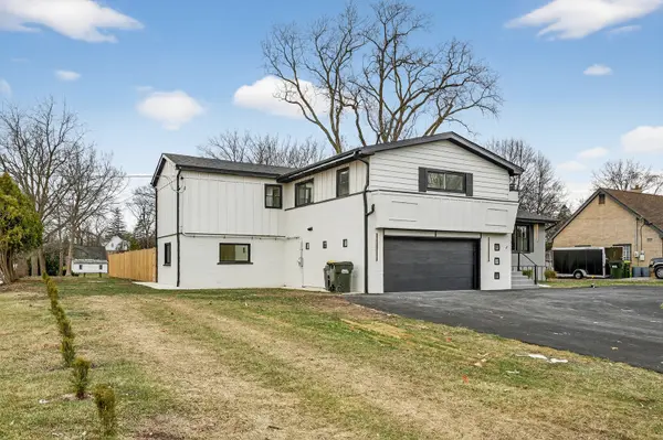 200 N Pine ST, Prospect Heights, IL 60070