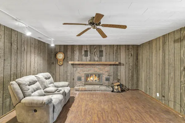 2202 Eastman ST, Rolling Meadows, IL 60008