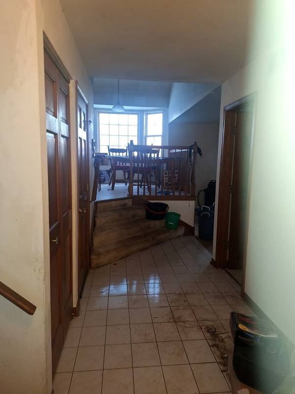8021 W Old Mill RD, Frankfort, IL 60423