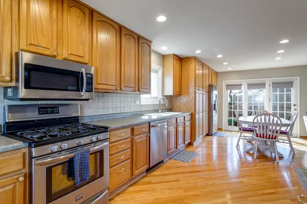 2325 Bayside DR, Hanover Park, IL 60133