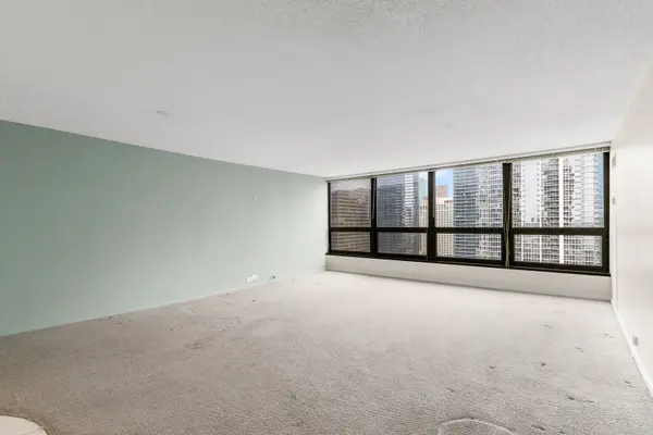 360 E Randolph ST #2307, Chicago, IL 60601