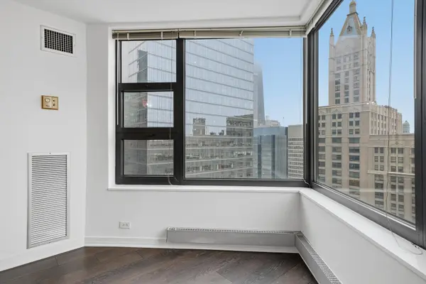 401 E ONTARIO ST #2203, Chicago, IL 60611