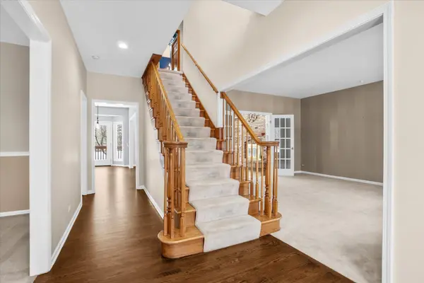 3212 Bennett DR, Naperville, IL 60564
