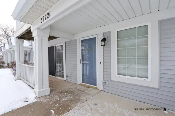 39221 N Aberdeen LN #39221, Beach Park, IL 60083