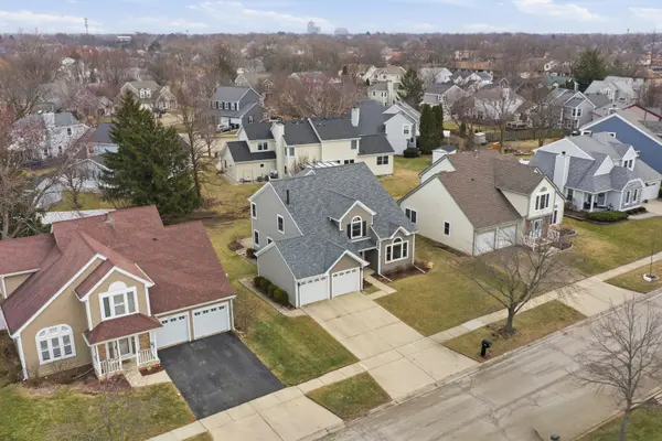 615 Newberry DR, Elk Grove Village, IL 60007