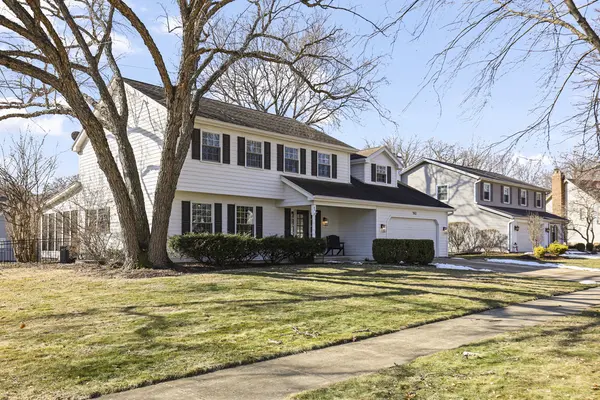 961 Tim Tam CIR, Naperville, IL 60540