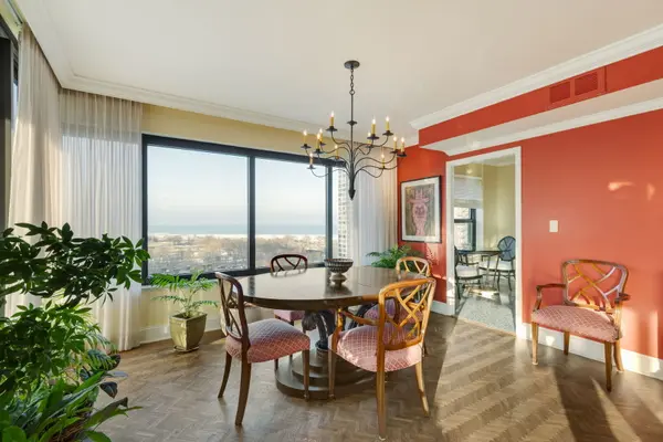 1501 N State Pkwy #12A, Chicago, IL 60610
