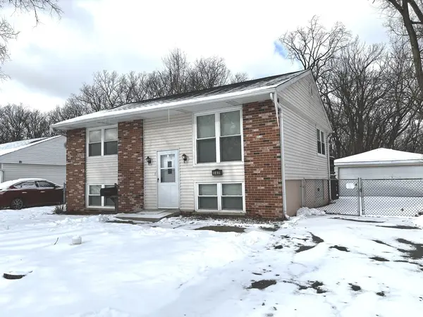 147 E Maple DR, Glenwood, IL 60425