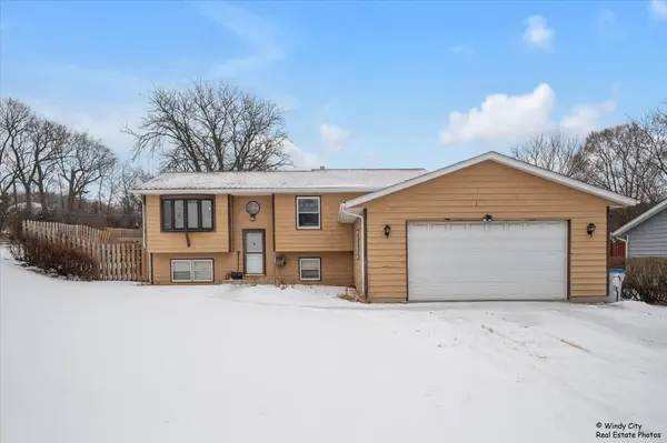 3 Sheehan DR, Lake Villa, IL 60046