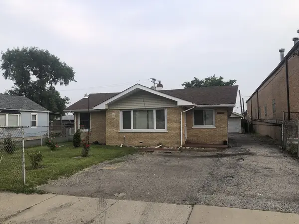 7153 W 72nd ST, Nottingham Park, IL 60638