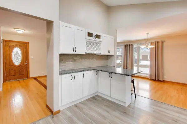 9416 OLIPHANT AVE, Morton Grove, IL 60053