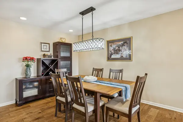 300 E Dundee RD #403A, Buffalo Grove, IL 60089