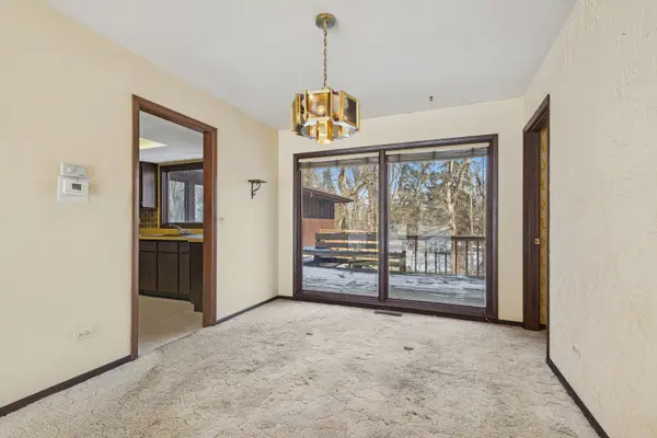 6814 Rhode Island TRL, Crystal Lake, IL 60012
