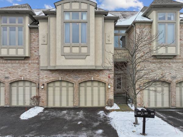 1407 W Rue Paris PL, Inverness, IL 60067