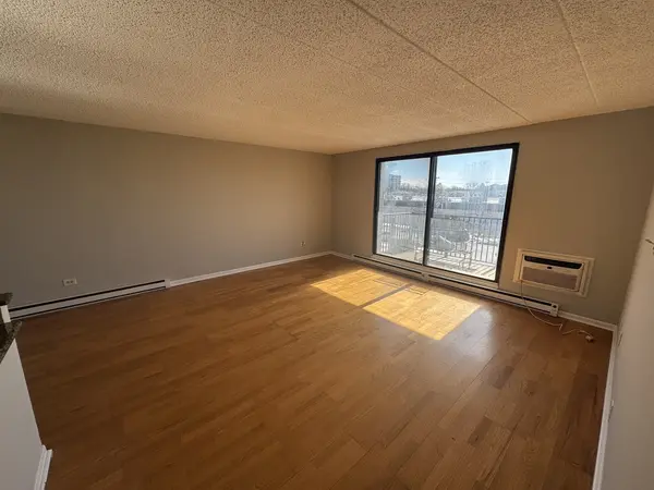9128 W Terrace DR #3M, Niles, IL 60714