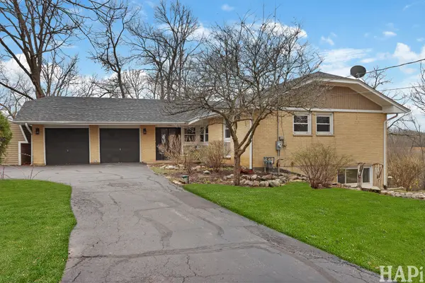25661 W Blakely Pkwy, Wauconda, IL 60084