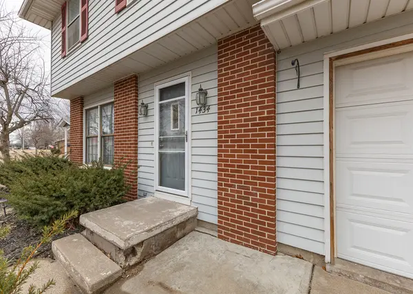 1434 2nd AVE, Camanche, IA 52730
