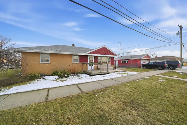 7800 New Castle AVE, Burbank, IL 60459