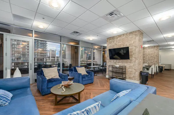 333 N Canal ST #3002, Chicago, IL 60606