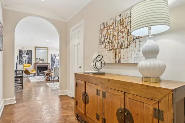 73 E ELM ST #12D, Chicago, IL 60611