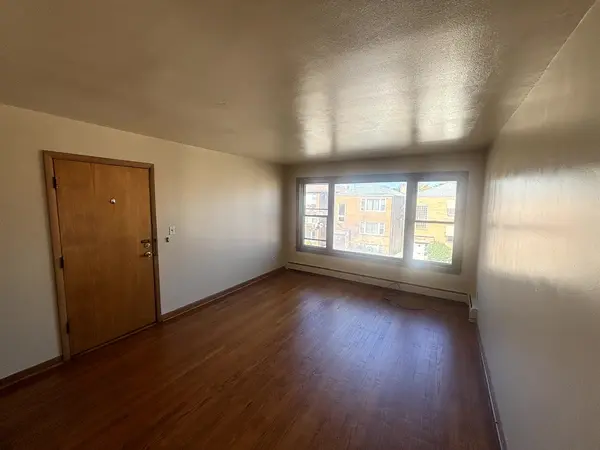 6229 W Belmont AVE, Chicago, IL 60634
