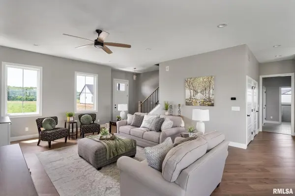 6654 Meghan AVE, Bettendorf, IA 52722