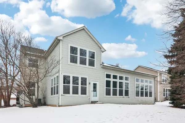 148 Rosewood DR, Streamwood, IL 60107