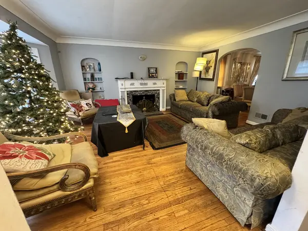 9626 S Bell AVE, Chicago, IL 60643