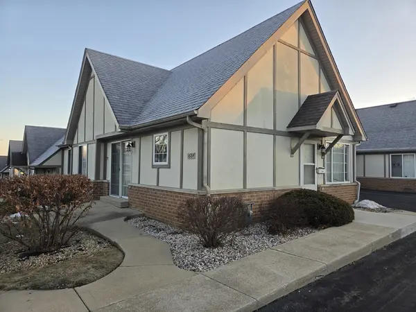 1684 Willow Circle DR #1684, Crest Hill, IL 60403