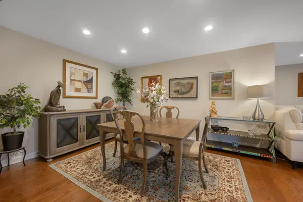 1125 Lake Cook RD #501E, Northbrook, IL 60062