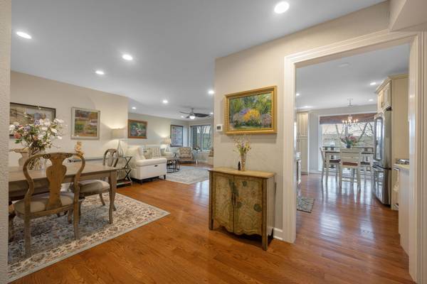 1125 Lake Cook RD #501E, Northbrook, IL 60062