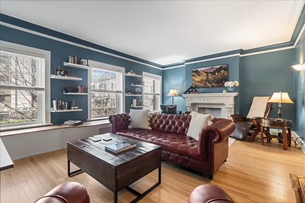 2929 N Pine Grove AVE #1, Chicago, IL 60657