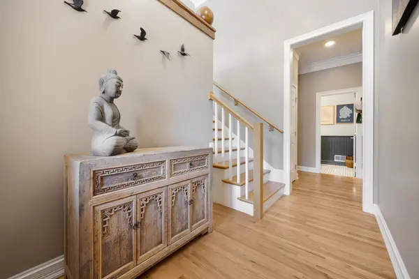 38 Bluestone DR, St. Charles, IL 60174