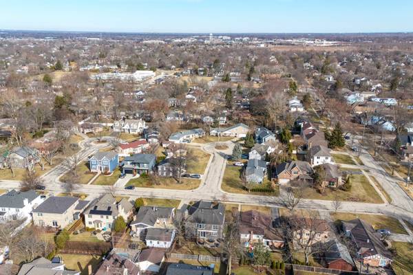 2419 Center AVE, Northbrook, IL 60062