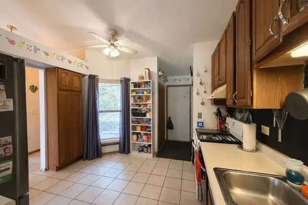 1605 Powder Horn DR, Algonquin, IL 60102