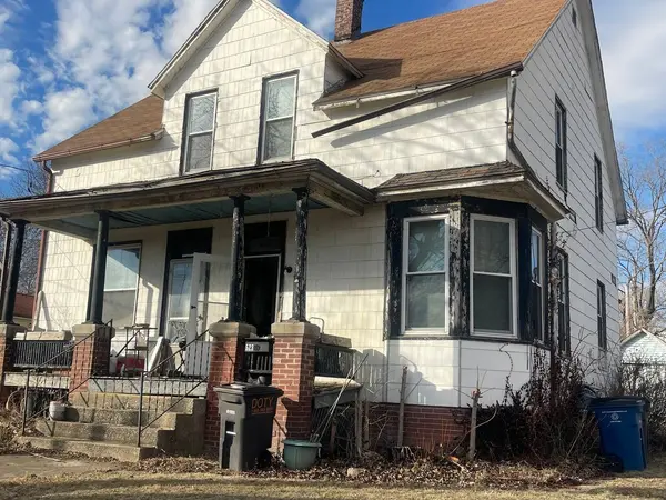 523 W Washington AVE, Greenville, IL 62246