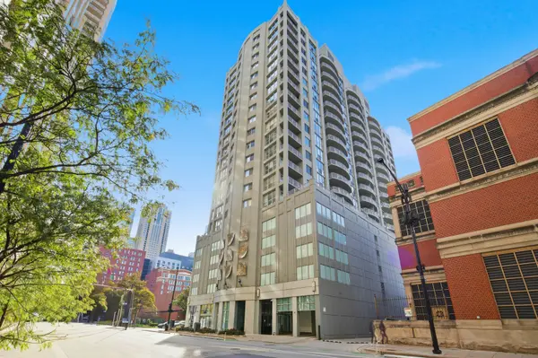 600 N Dearborn ST #1812, Chicago, IL 60654