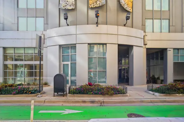 600 N Dearborn ST #1812, Chicago, IL 60654