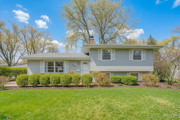344 Sycamore DR, Naperville, IL 60540