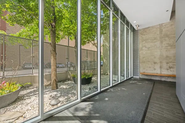 1720 S Michigan AVE #405, Chicago, IL 60616