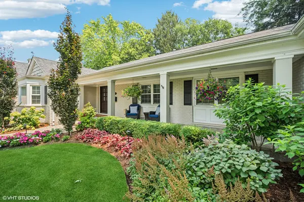 277 Hibbard RD, Winnetka, IL 60093