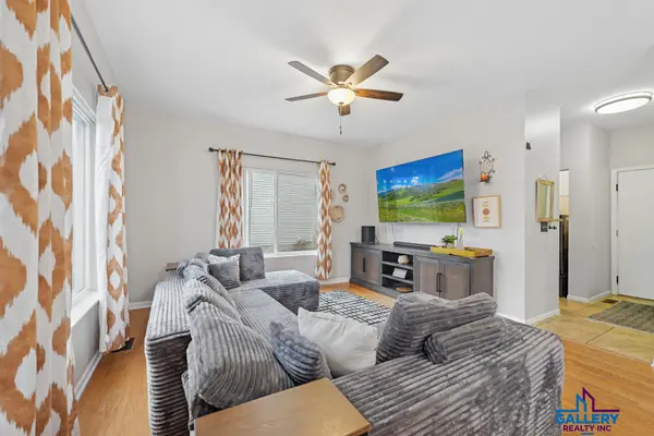3125 Shenandoah DR, Carpentersville, IL 60110