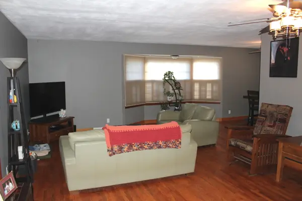 517 S Wilson ST, Clinton, IL 61727
