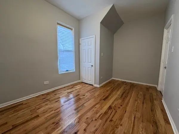 5317 W Ferdinand ST, Chicago, IL 60644