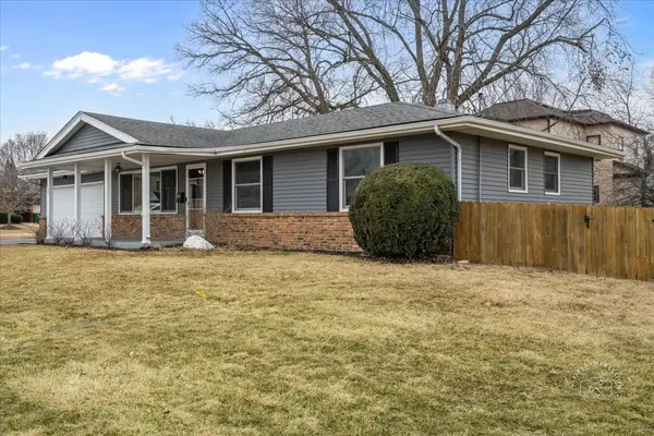 103 Main ST, Sugar Grove, IL 60554