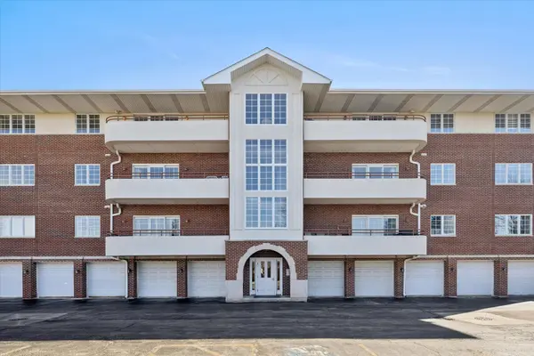 714 W 63rd ST #303, Westmont, IL 60559