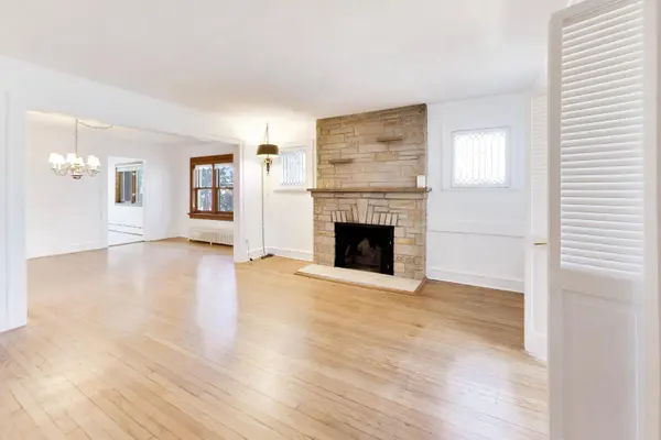 250 High ST, Highwood, IL 60040