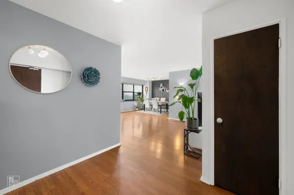 4200 N Marine DR #904, Chicago, IL 60613