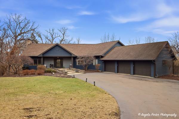 200 Hollow WAY,  Ingleside,  IL 60041