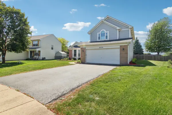 24339 W Apple Tree LN, Plainfield, IL 60585
